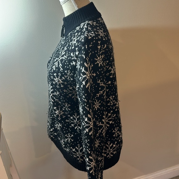 Valerie Stevens Snowflake Black White Cardigan XL - Picture 2 of 6